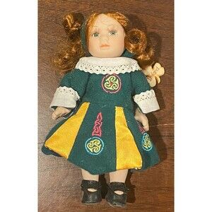 Shamrock Collectibles Irish Dancer Porcelain Doll